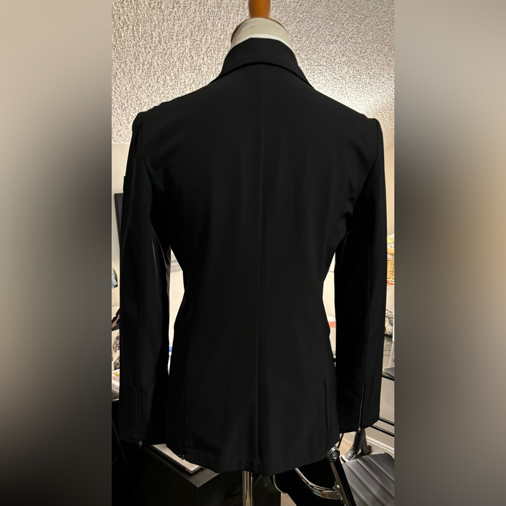 Show Jacket/ Prestige-Schoeller-Dyer Equestrian/ Swiss made. Size 8. - Picture 2 of 5